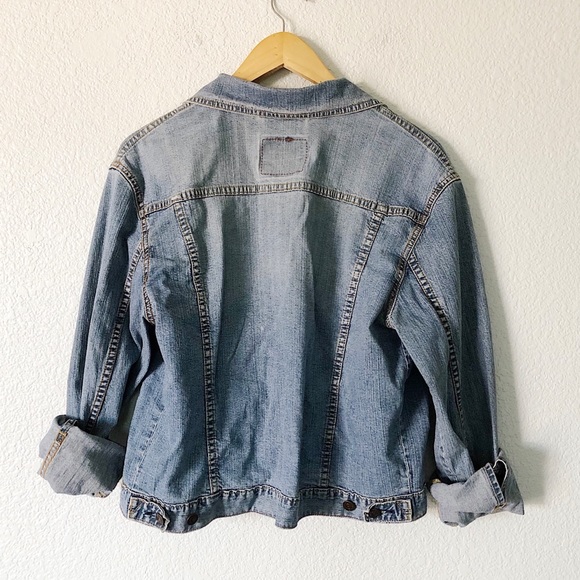 LEVIS Denim Jacket - Picture 5 of 6